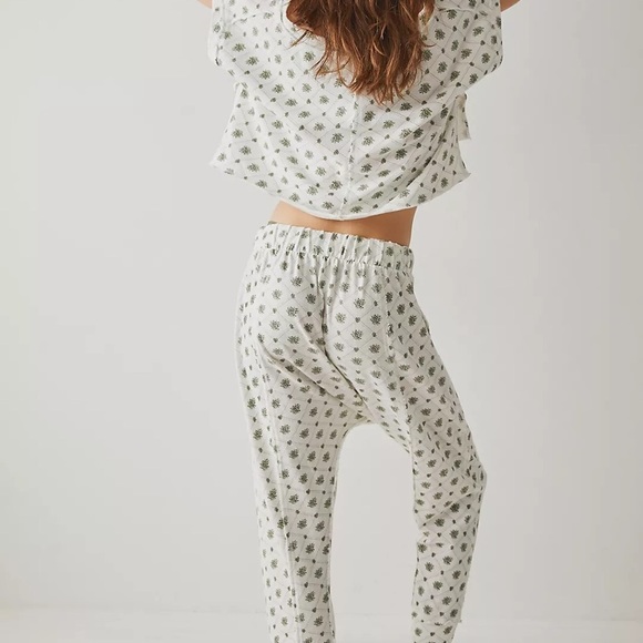 Intimately free Organic Cotton TOP only - Picture 5 of 7